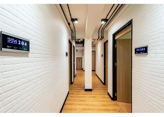 Hostel Siam Subway And Cafe *