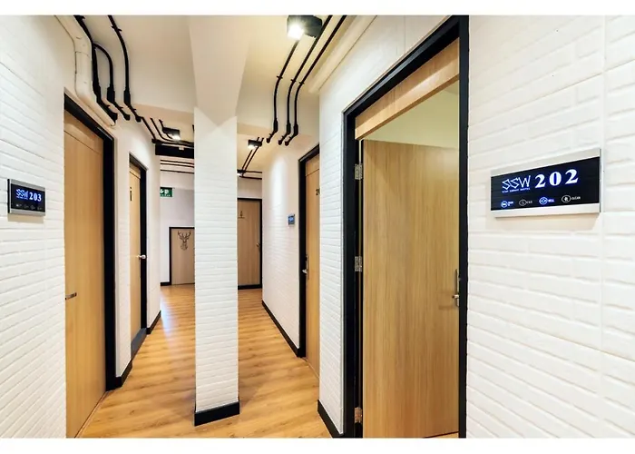 Hostel Siam Subway And Cafe *